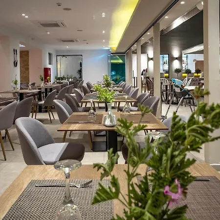 Amaryllis Hotel 4*